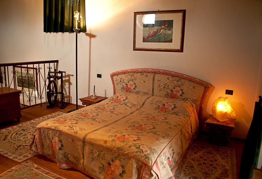 B&B Casa Medievale Del Mugnaio Strassoldo Номер фото